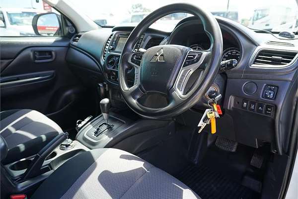 2020 Mitsubishi Triton GLX ADAS MR 4X4