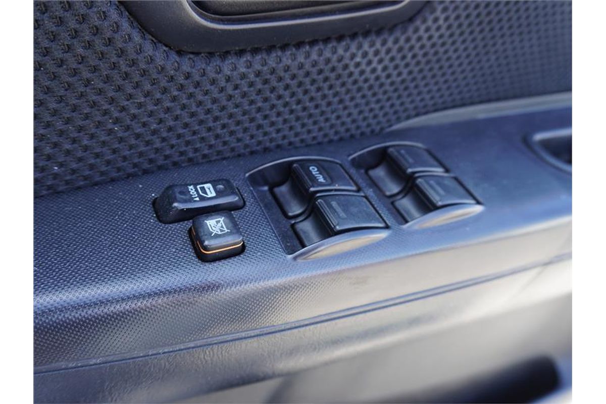 2014 Toyota Hilux SR KUN26R 4X4
