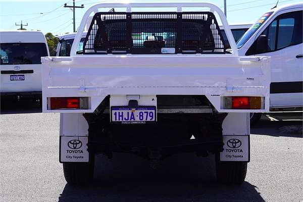 2018 Toyota Hilux SR GUN126R 4X4