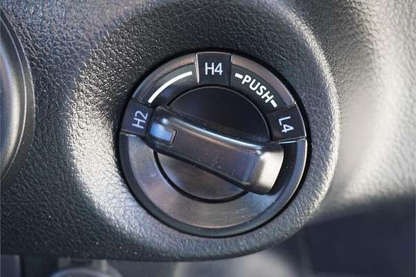 2018 Toyota Hilux SR GUN126R 4X4