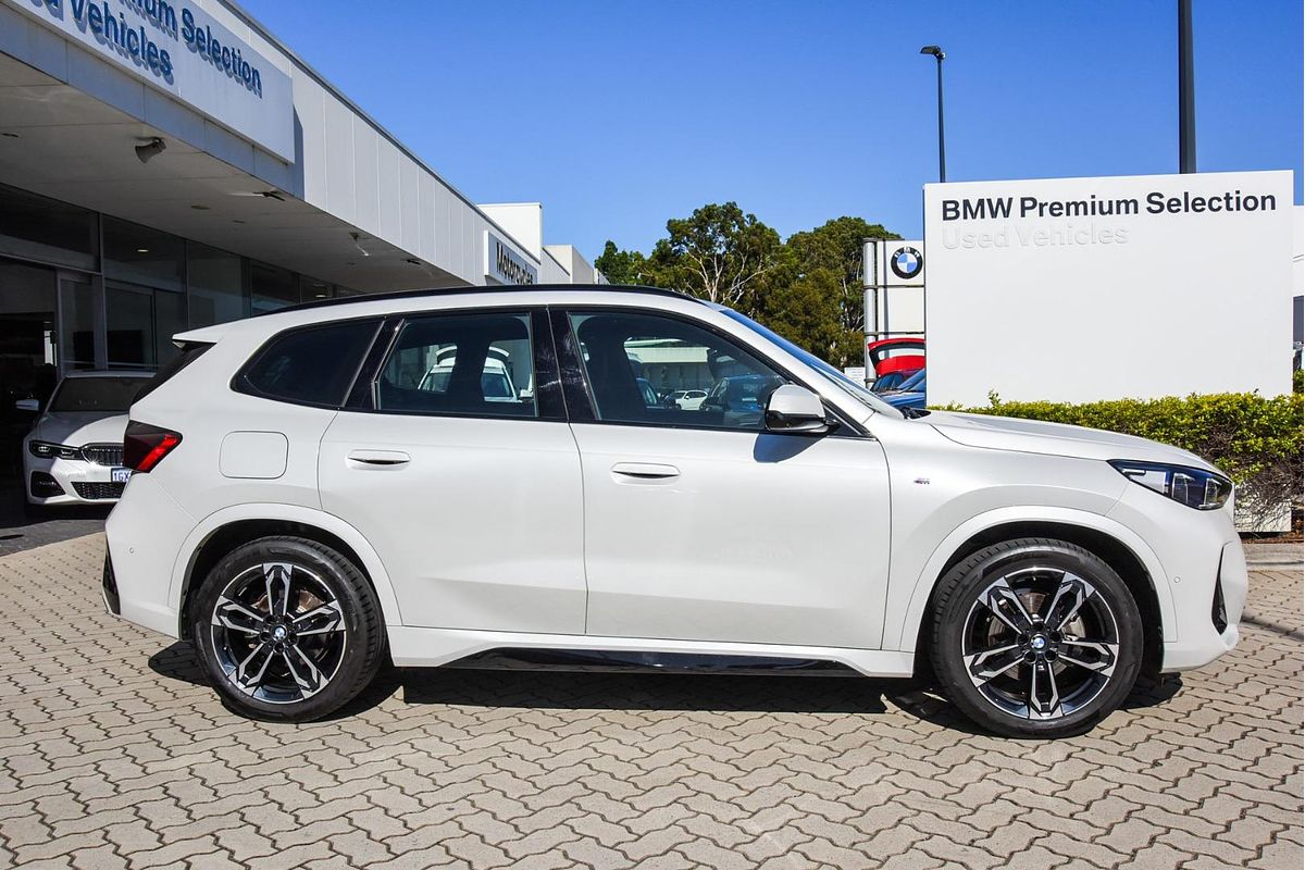2023 BMW X1 xDrive20i U11