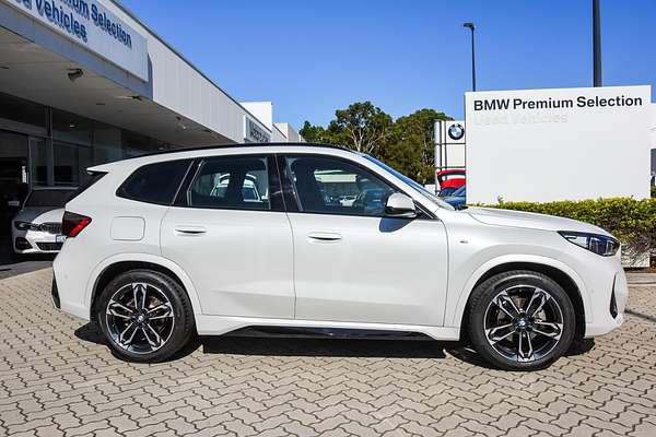 2023 BMW X1 xDrive20i U11
