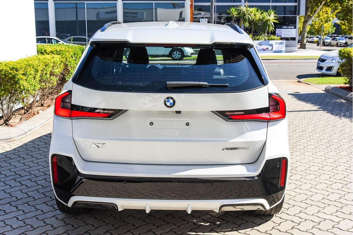 2023 BMW X1 xDrive20i U11