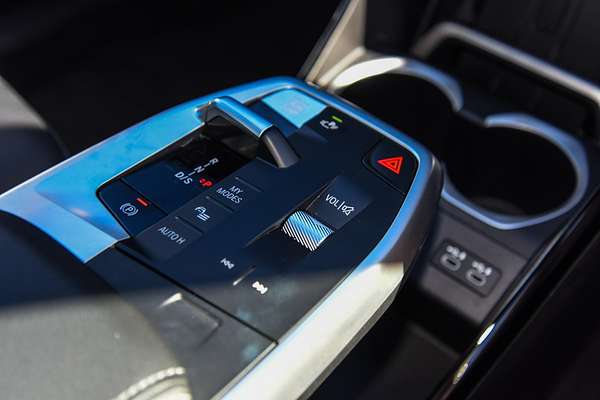 2023 BMW X1 xDrive20i U11