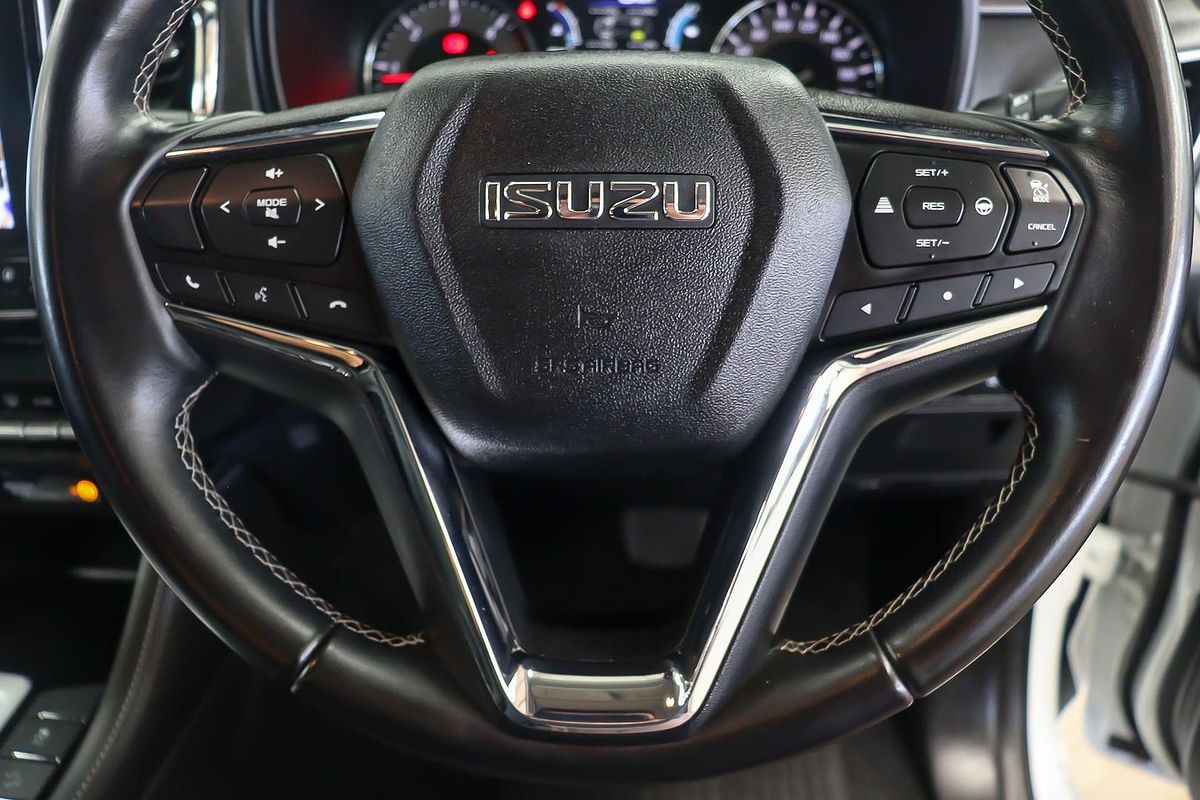 2023 Isuzu MU-X LS-T