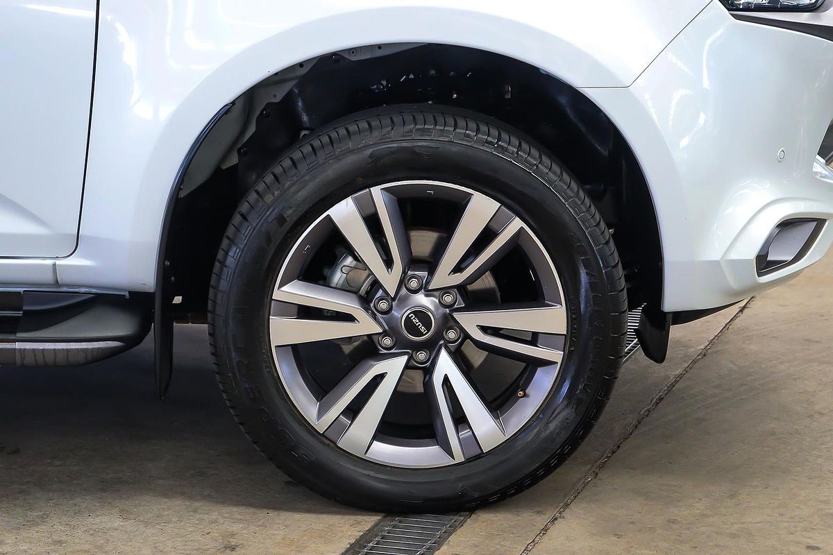 2023 Isuzu MU-X LS-T