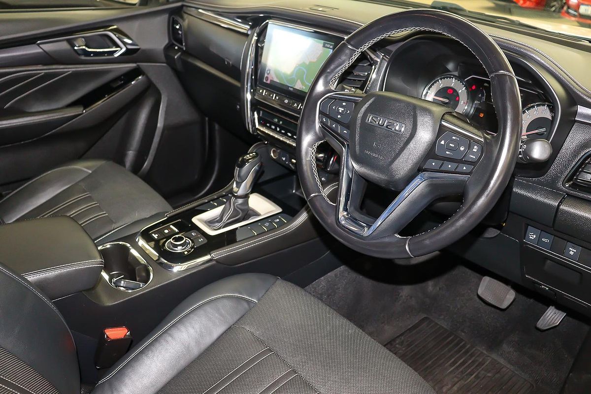 2023 Isuzu MU-X LS-T
