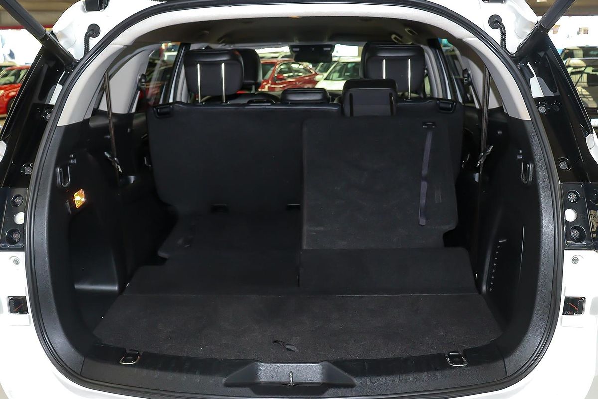 2023 Isuzu MU-X LS-T