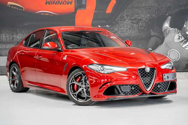 2017 Alfa Romeo Giulia Quadrifoglio