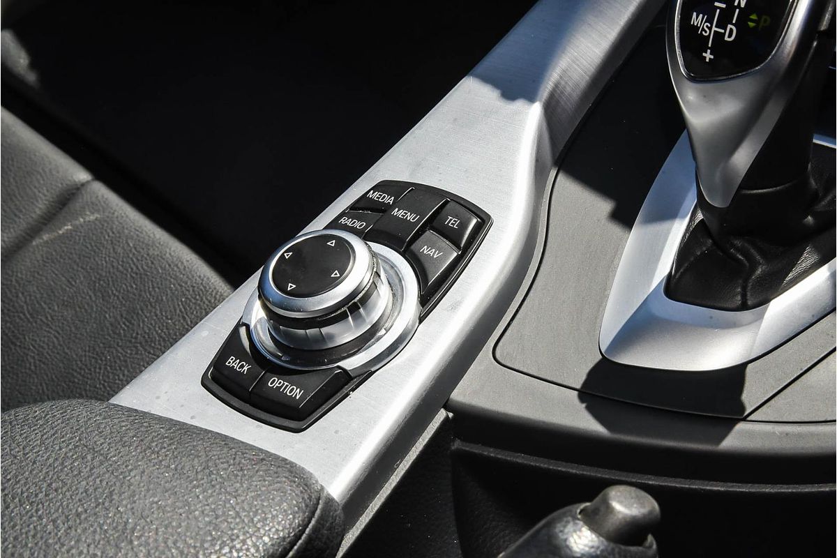 2014 BMW 3 Series 320i F30