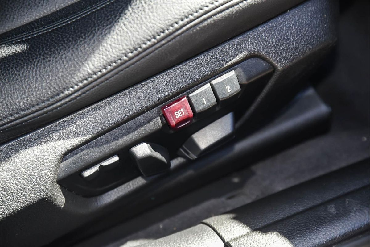 2014 BMW 3 Series 320i F30