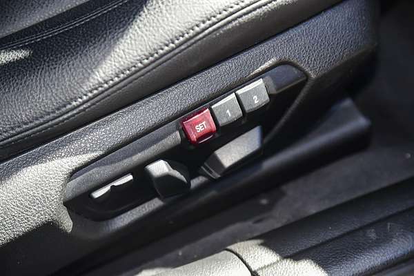 2014 BMW 3 Series 320i F30