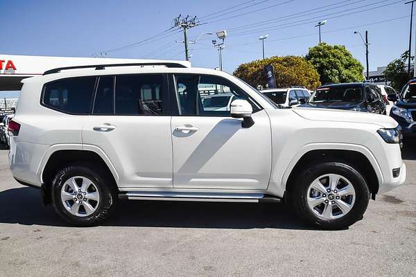 2023 Toyota Landcruiser GXL FJA300R