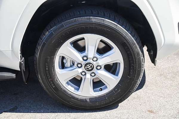 2023 Toyota Landcruiser GXL FJA300R
