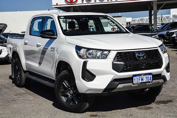 2024 Toyota Hilux SR GUN126R 4X4