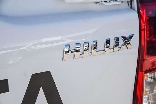 2024 Toyota Hilux SR GUN126R 4X4