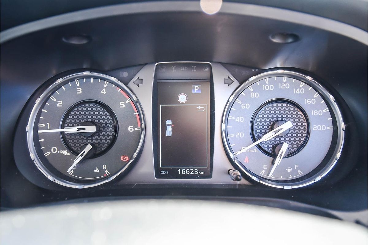 2024 Toyota Hilux SR GUN126R 4X4