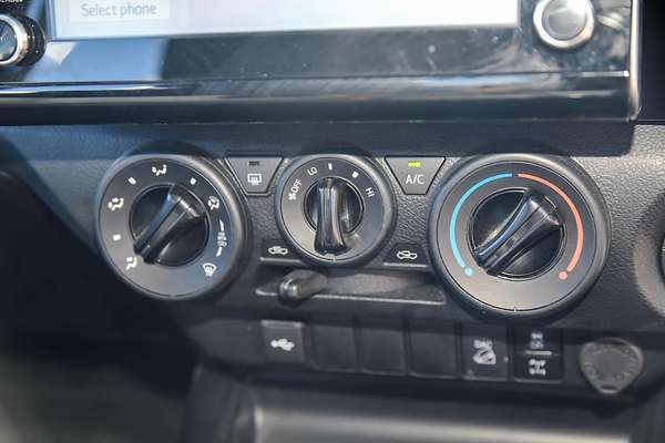 2024 Toyota Hilux SR GUN126R 4X4