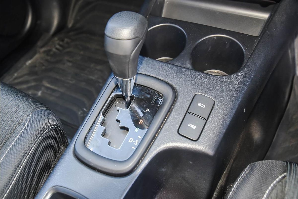 2024 Toyota Hilux SR GUN126R 4X4