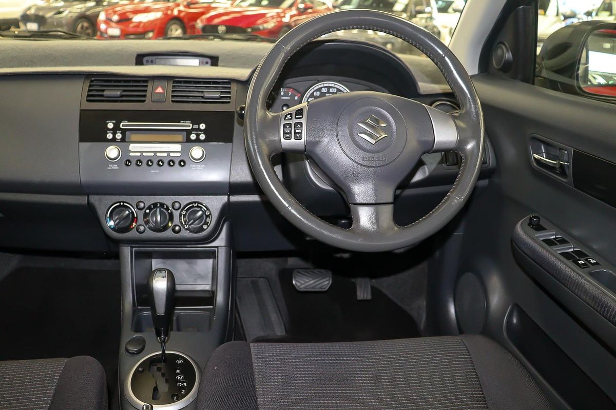 2007 Suzuki Swift GLX RS415