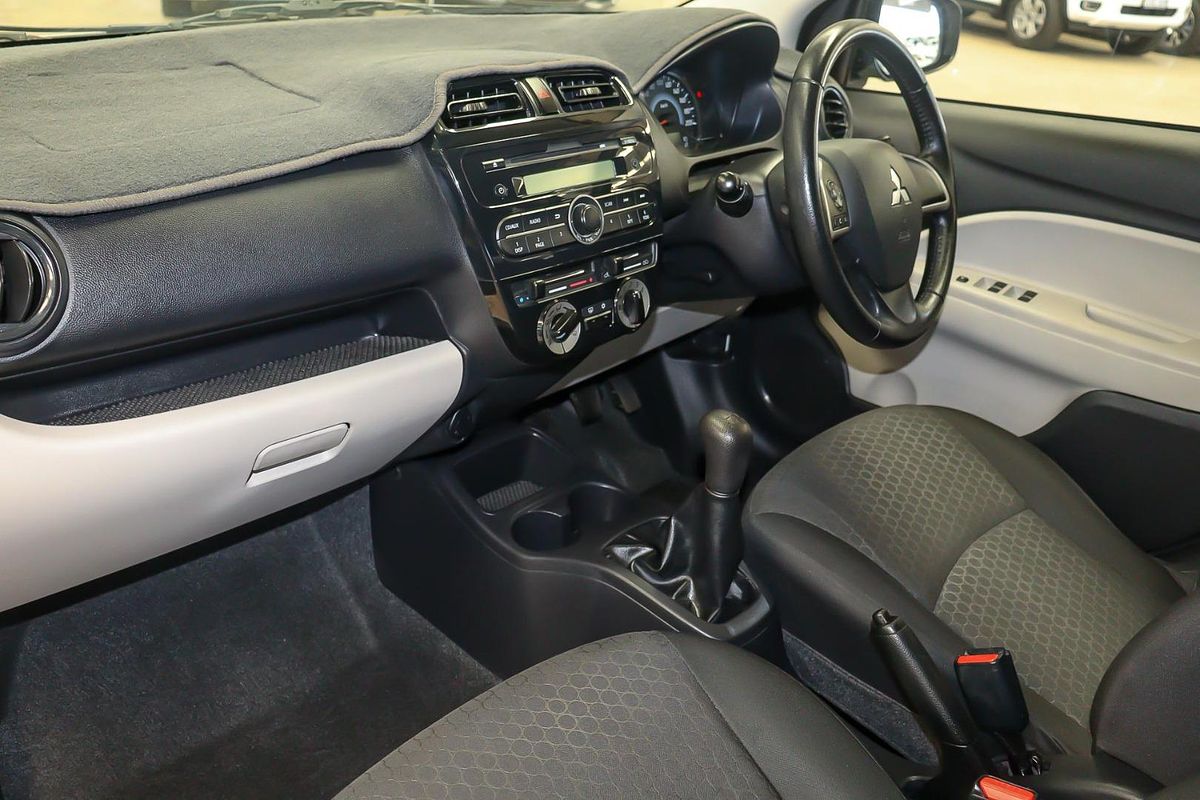 2013 Mitsubishi Mirage ES LA