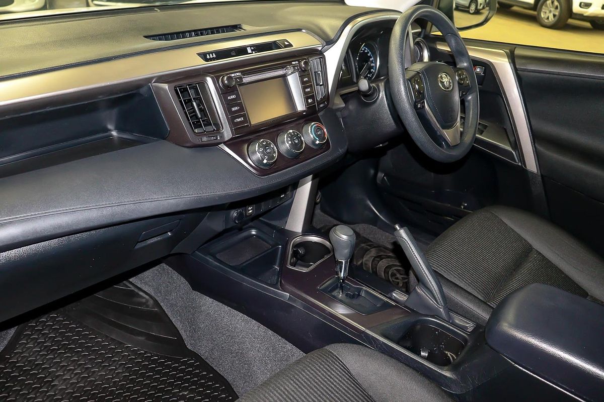 2018 Toyota RAV4 GX ZSA42R