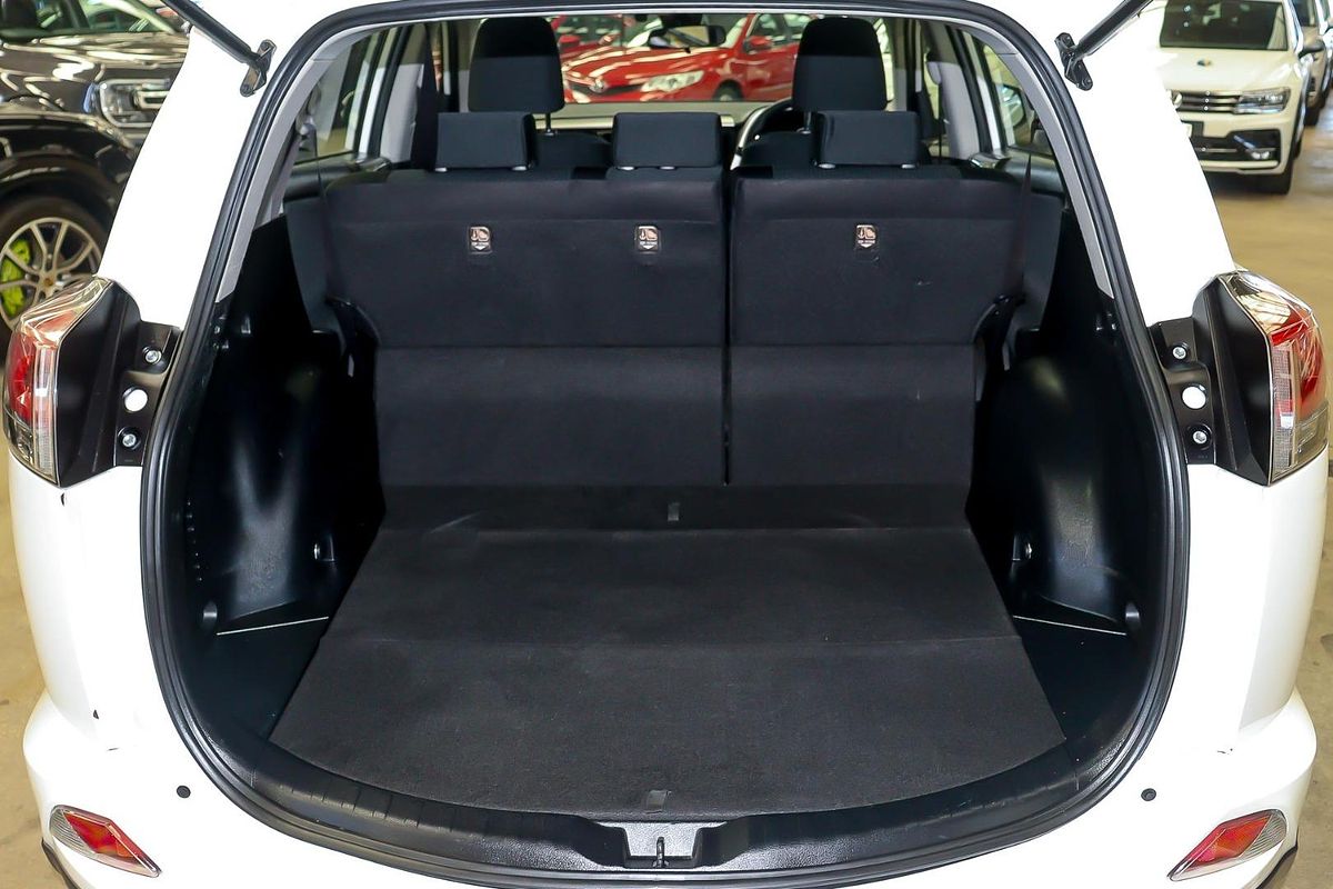 2018 Toyota RAV4 GX ZSA42R