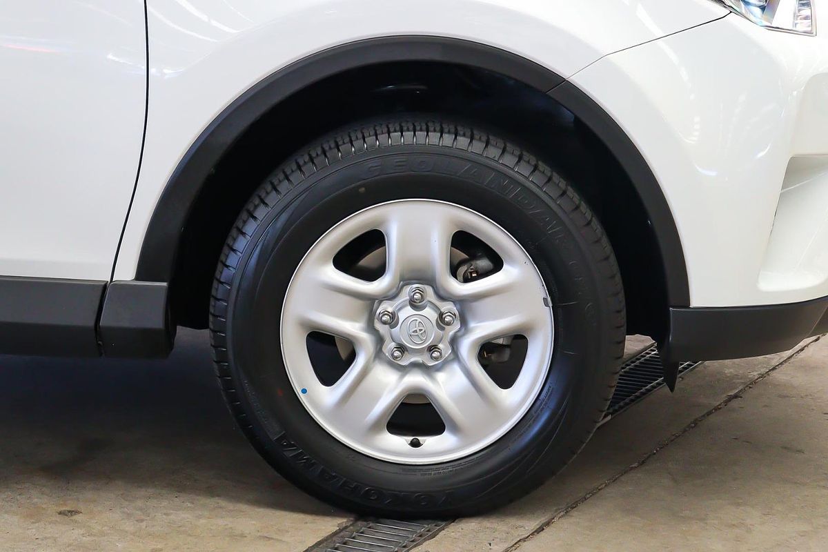 2018 Toyota RAV4 GX ZSA42R