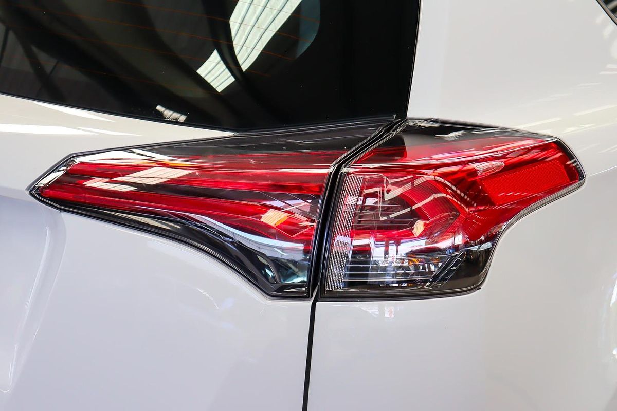 2018 Toyota RAV4 GX ZSA42R