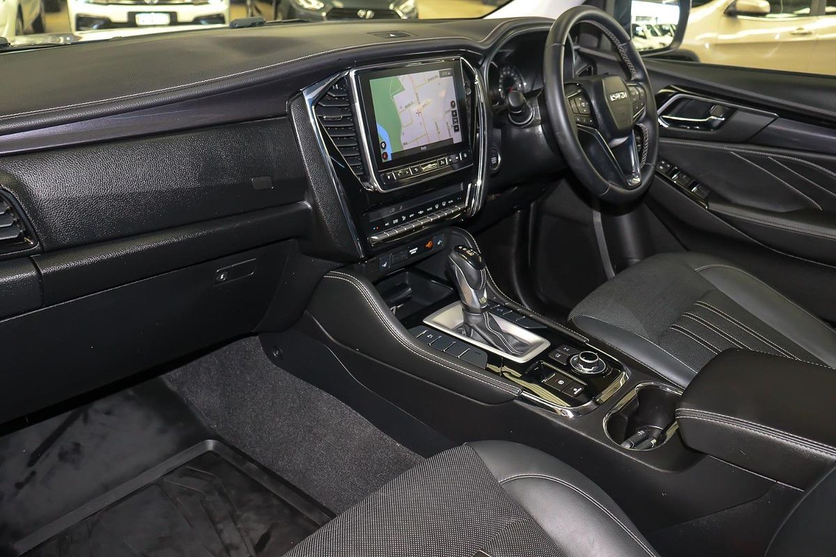 2023 Isuzu MU-X LS-T