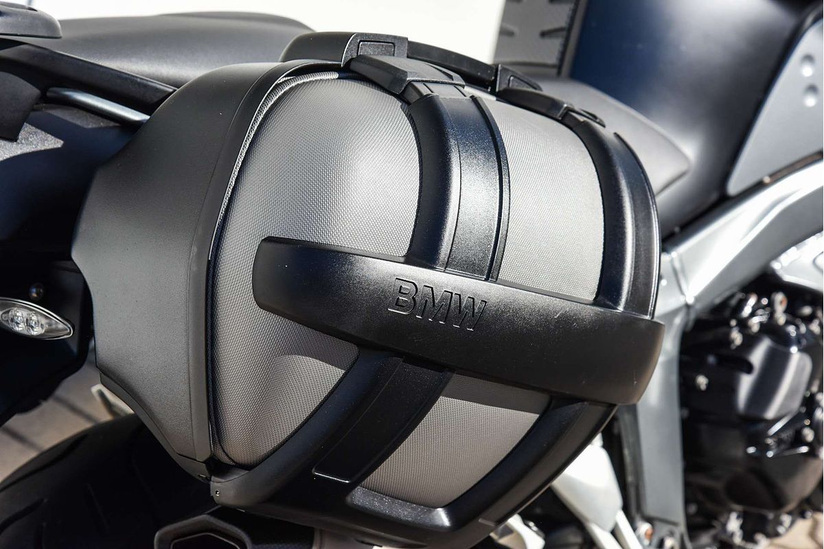 2011 BMW K 1300 R SE  K 1300