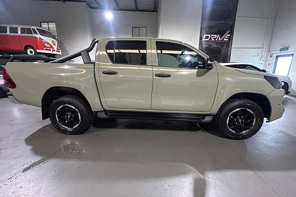 2018 Toyota Hilux SR GUN126R 4X4