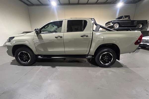 2018 Toyota Hilux SR GUN126R 4X4