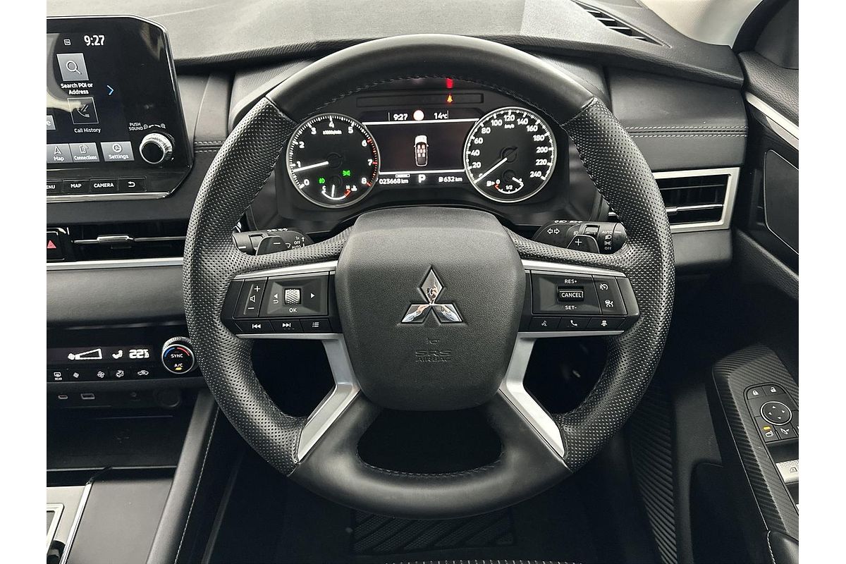 2023 Mitsubishi Outlander ES ZM