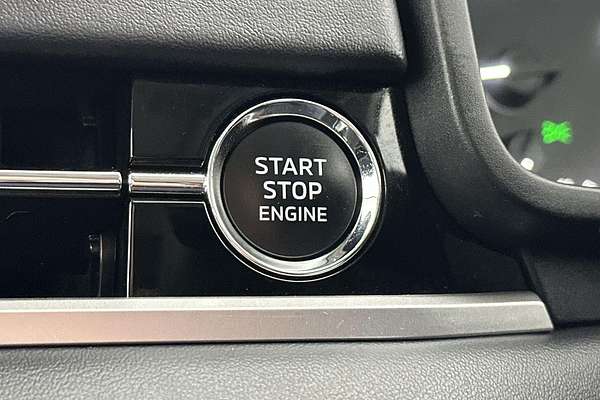 2023 Mitsubishi Outlander ES ZM