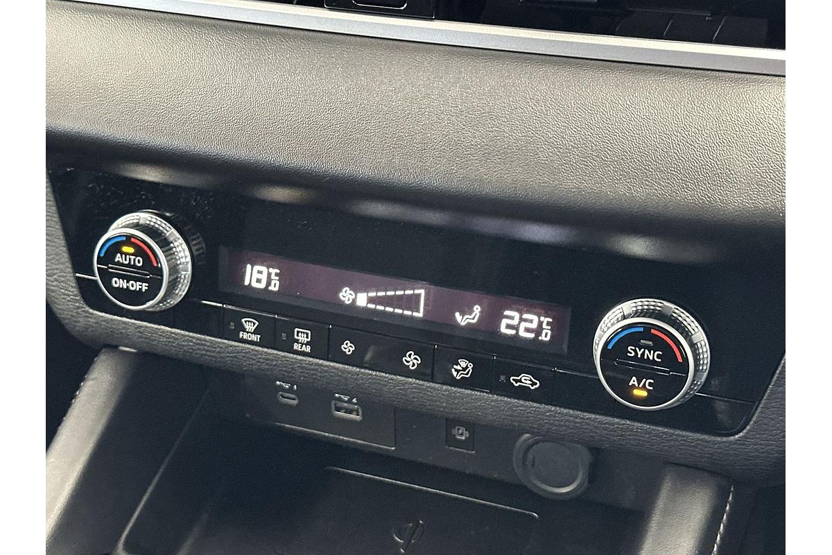 2023 Mitsubishi Outlander ES ZM