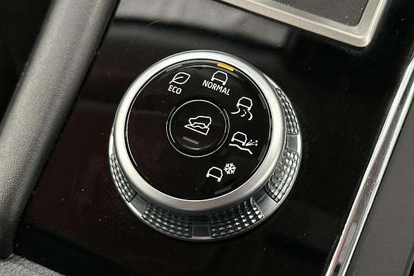 2023 Mitsubishi Outlander ES ZM