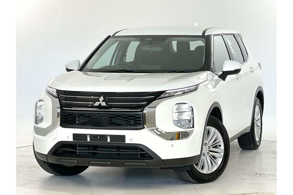 2024 Mitsubishi Outlander ES ZM
