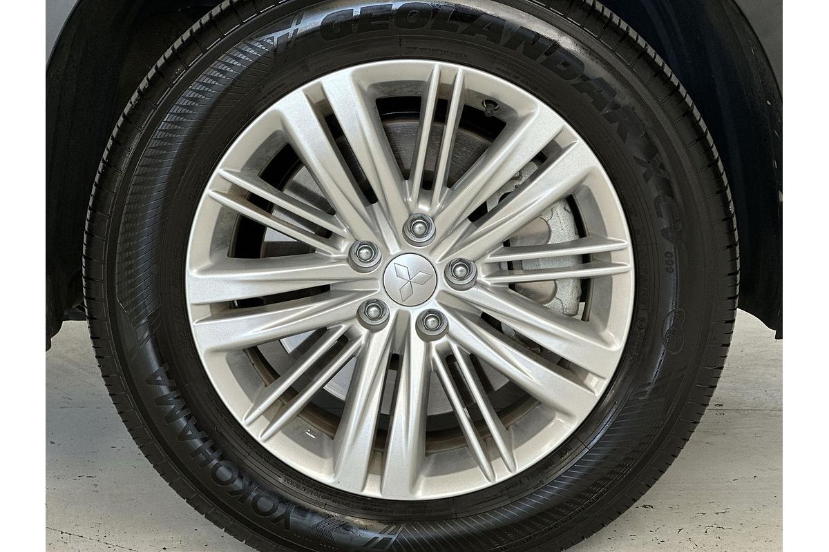 2024 Mitsubishi Outlander ES ZM
