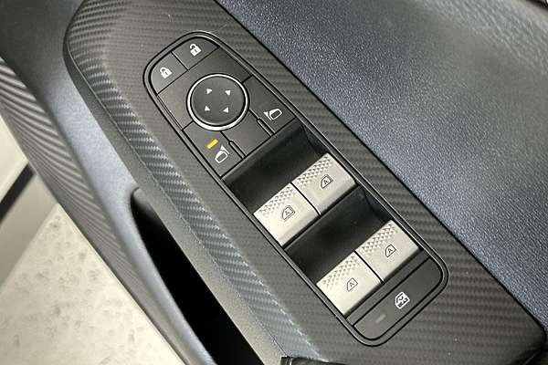 2024 Mitsubishi Outlander ES ZM