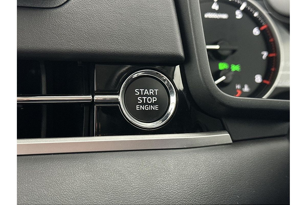 2024 Mitsubishi Outlander ES ZM