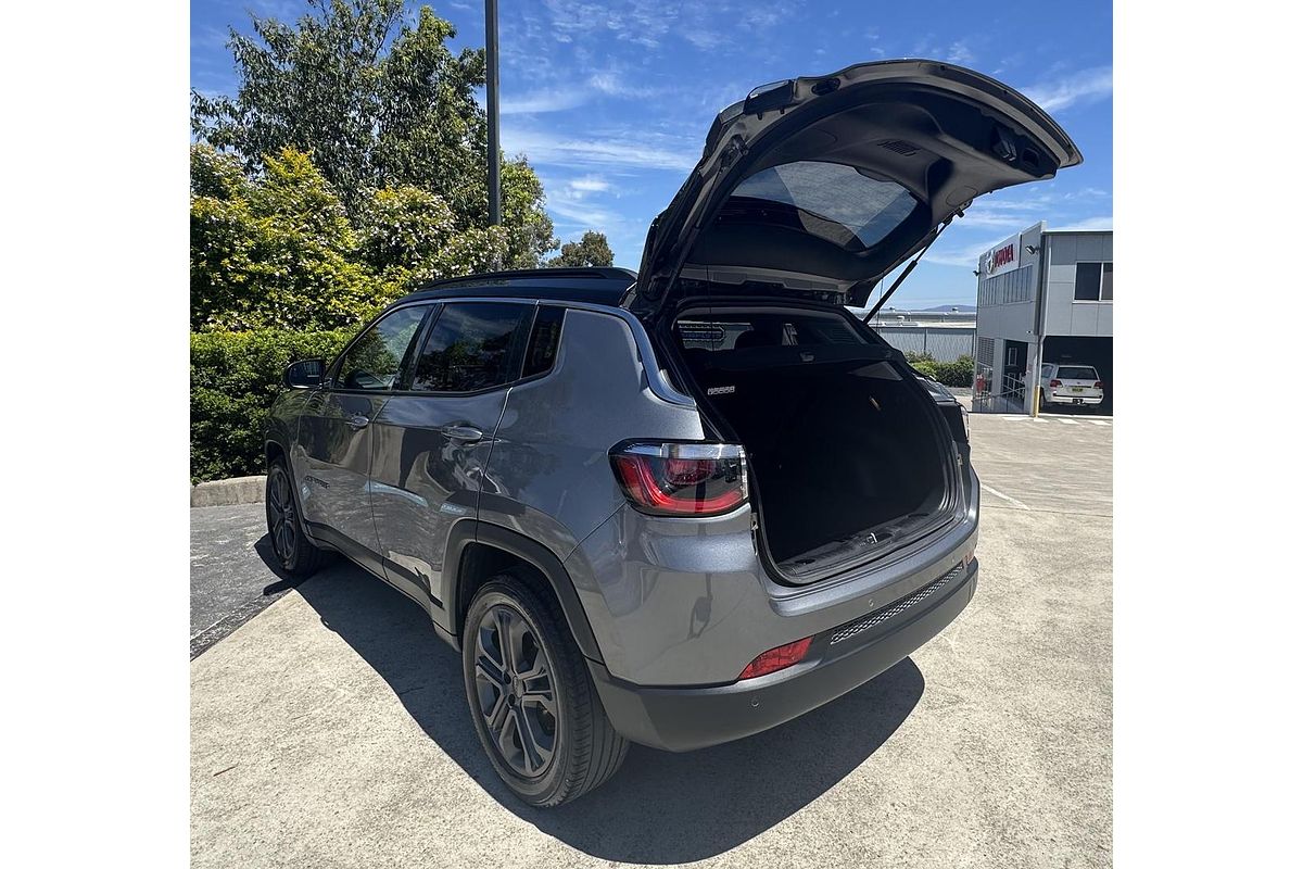 2021 Jeep Compass Launch Edition M6