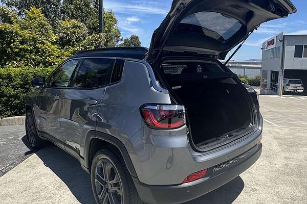 2021 Jeep Compass Launch Edition M6
