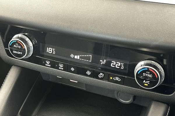 2024 Mitsubishi Outlander ES ZM