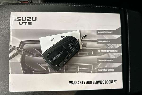 2023 Isuzu MU-X LS-T