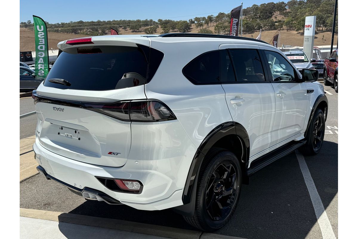 2025 Isuzu MU-X X-TERRAIN