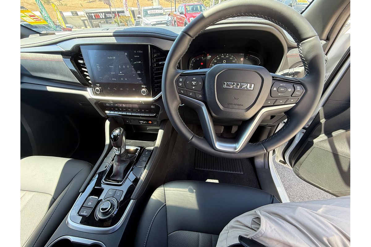 2025 Isuzu MU-X X-TERRAIN
