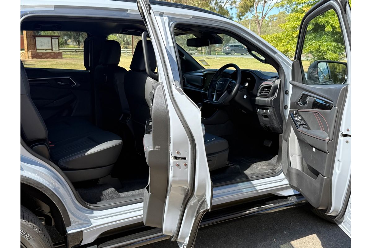 2025 Isuzu MU-X X-TERRAIN