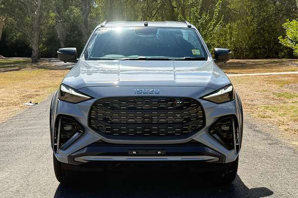 2025 Isuzu MU-X X-TERRAIN