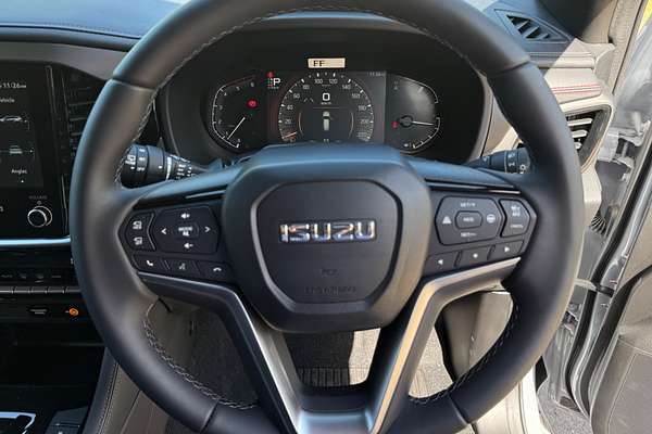 2025 Isuzu MU-X X-TERRAIN